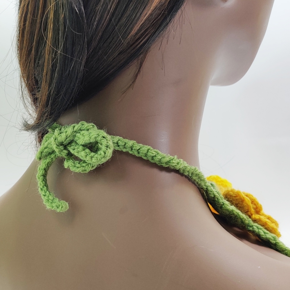 🌻Yellow Spring Flowered Necklace🌻 - Picture 2 of 2